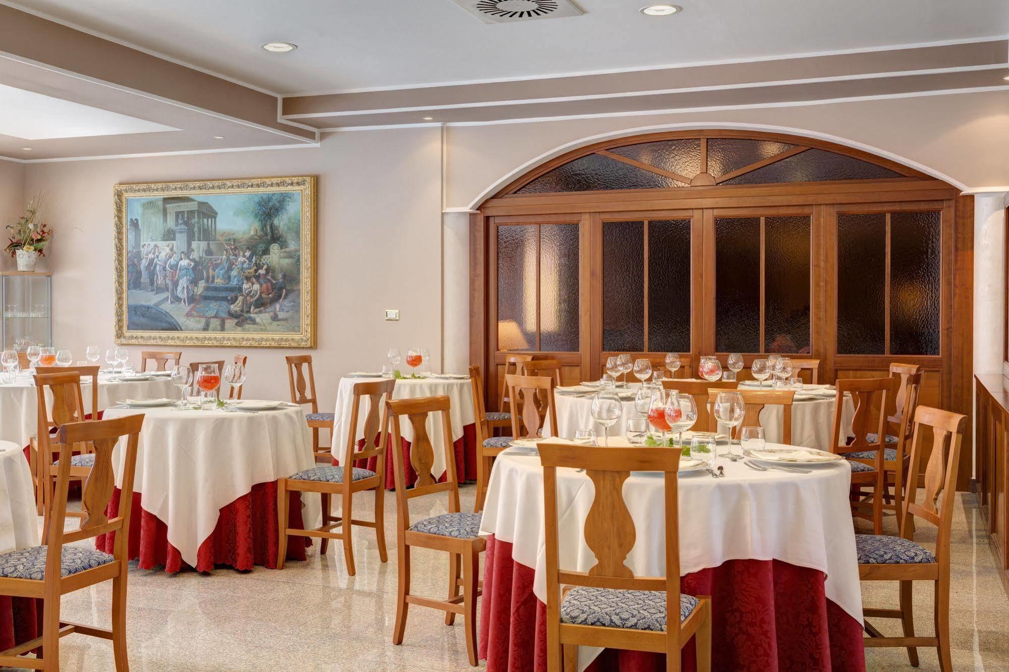 Hotel Santamaria Santa Maria  外观 照片