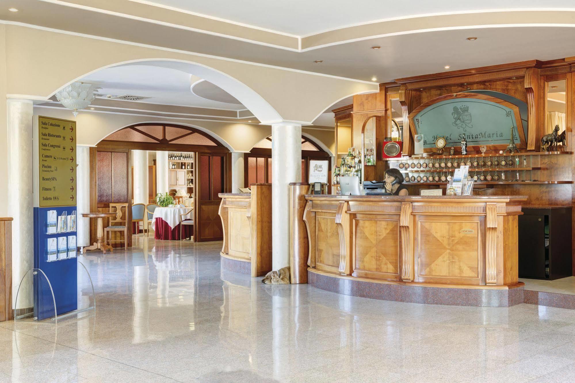 Hotel Santamaria Santa Maria  外观 照片