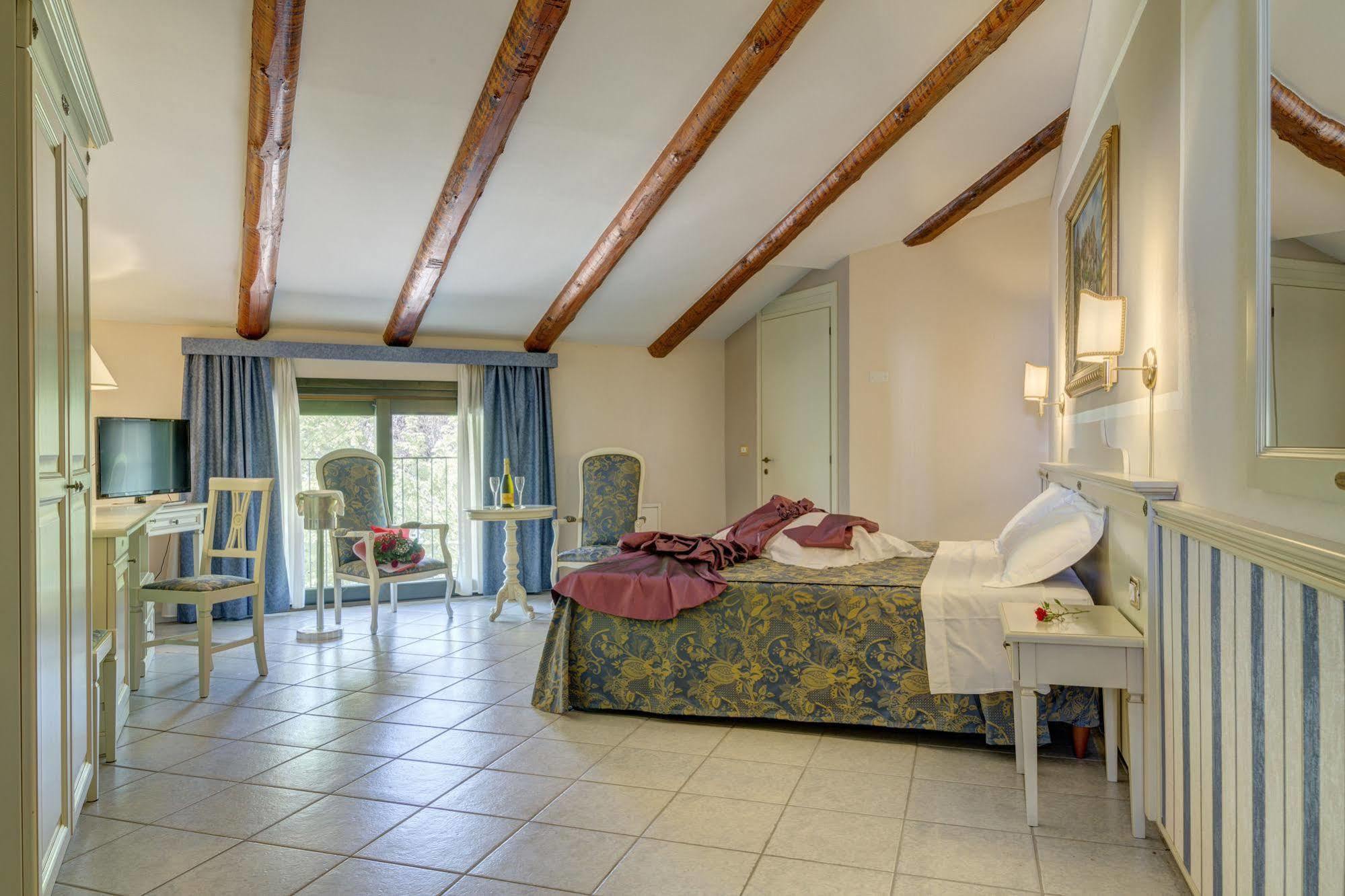 Hotel Santamaria Santa Maria  外观 照片